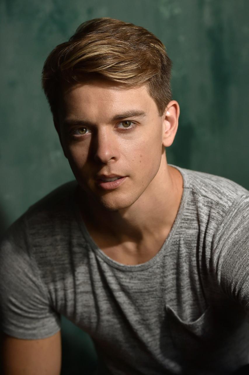 chad-duell-biography-height-life-story-super-stars-bio